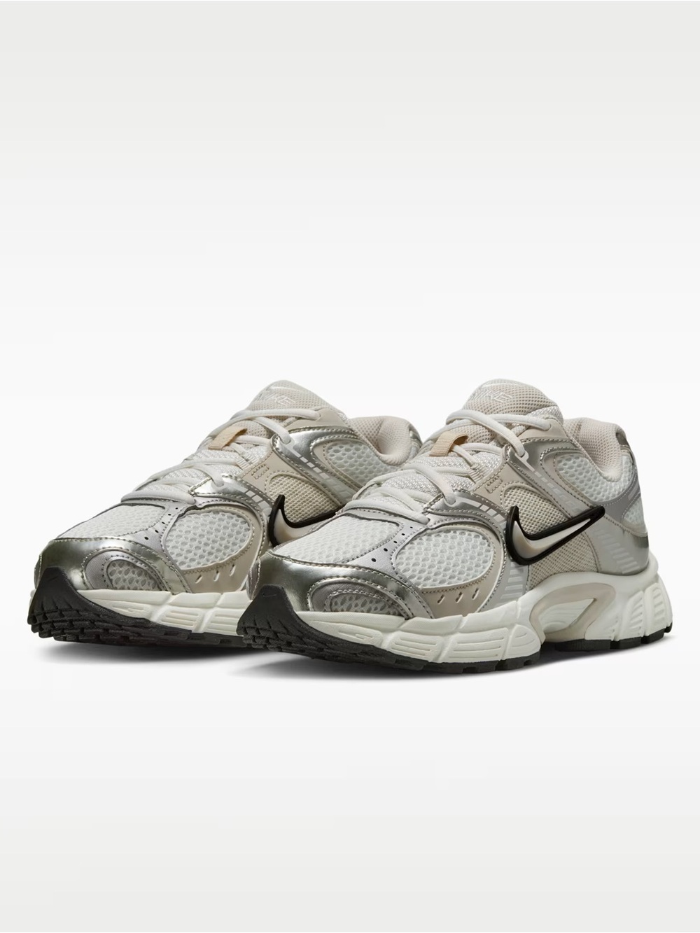 Nike V5 RNR Sneakers - Picture 7 of 7